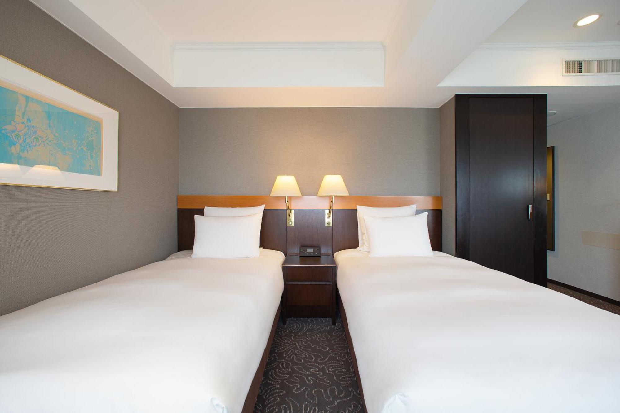 Okinawa Harborview Hotel Наха Екстериор снимка